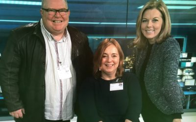Tracy visits ITV News’ studio in aid of journalists’ charity